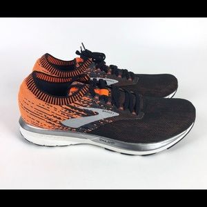 Brooks Ricochet DNA